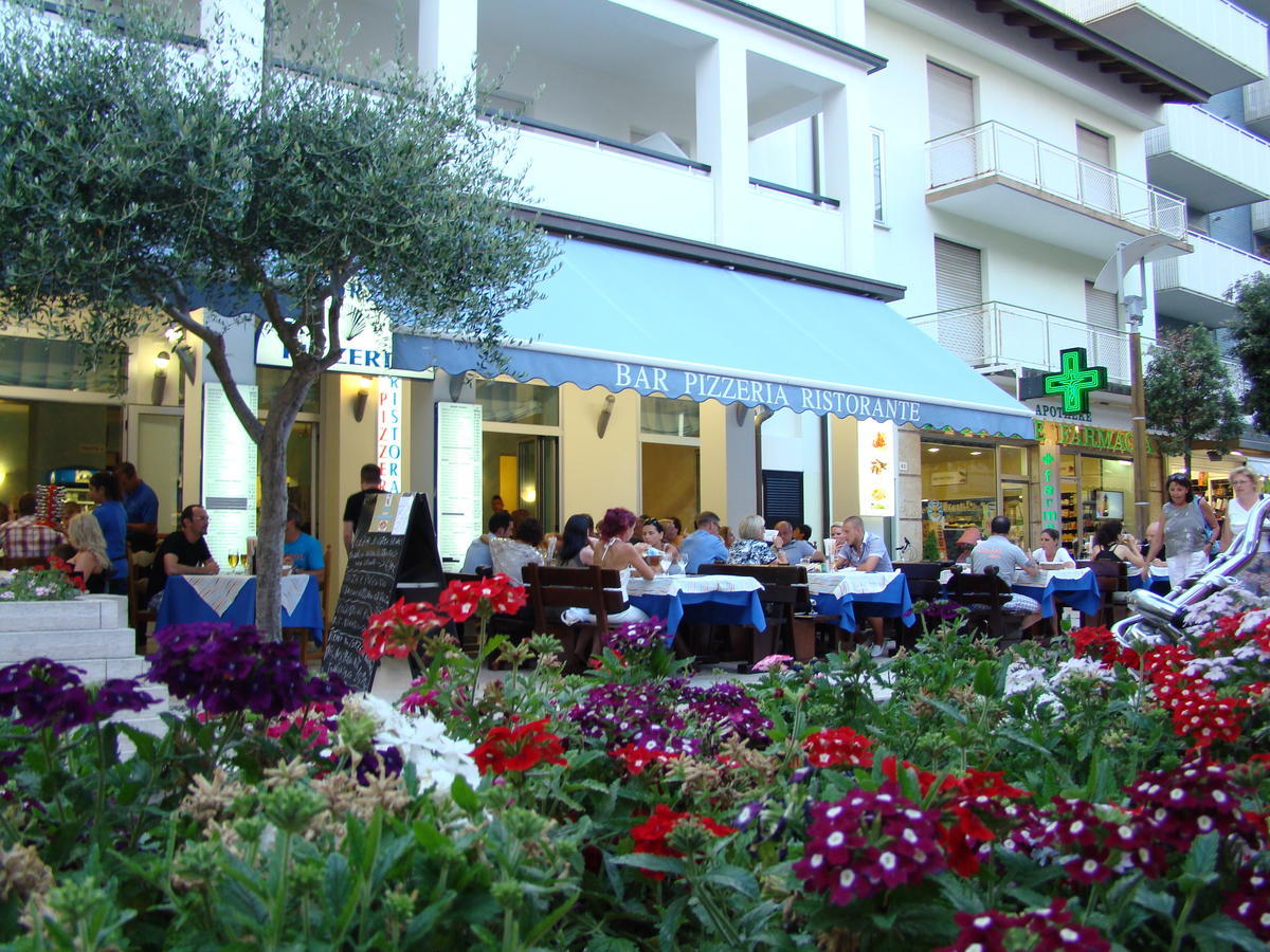 Hotel Blue Marine Lignano Sabbiadoro Luaran gambar